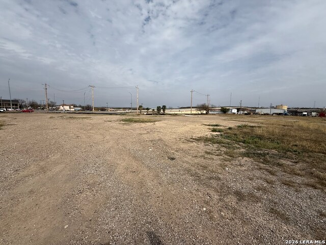 2961 N Veterans Property Photo 3