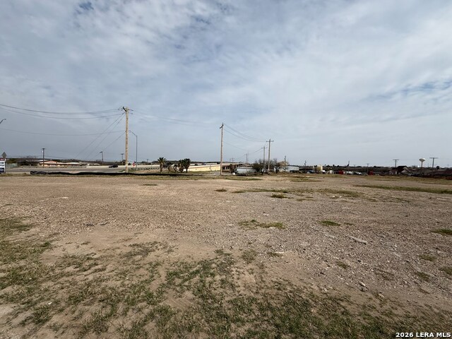 2961 N Veterans Property Photo 7