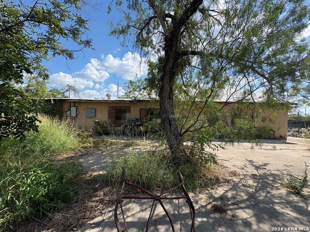 451 E Hwy 57 Property Photo 5