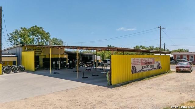 2806 Del Rio Hwy Property Photo 1