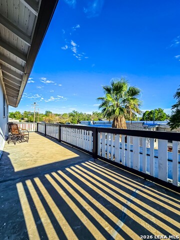 2199 Hillcrest Blvd Property Photo 16