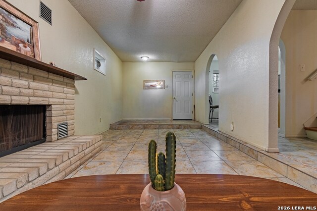 1801 Royal Ridge Dr. Property Photo 7