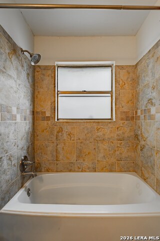 1801 Royal Ridge Dr. Property Photo 15