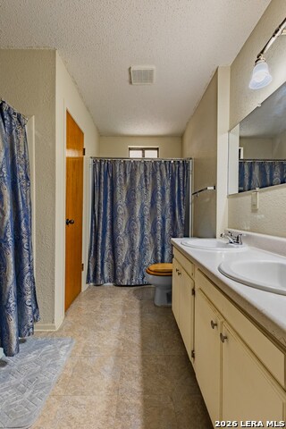 1801 Royal Ridge Dr. Property Photo 22