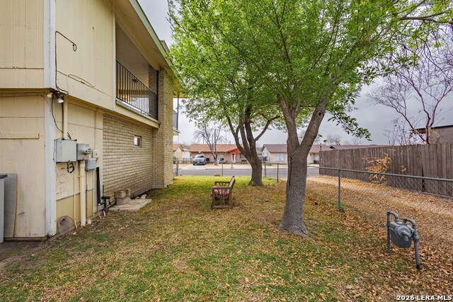 1801 Royal Ridge Dr. Property Photo 32
