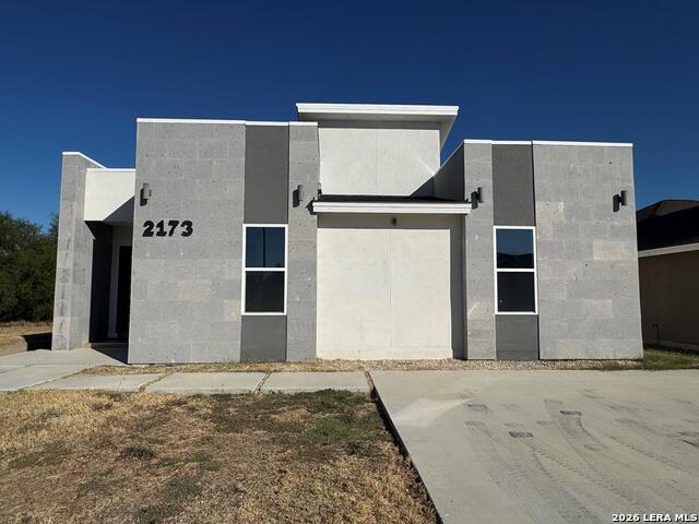 2173 Fox Borough Dr Property Photo 1