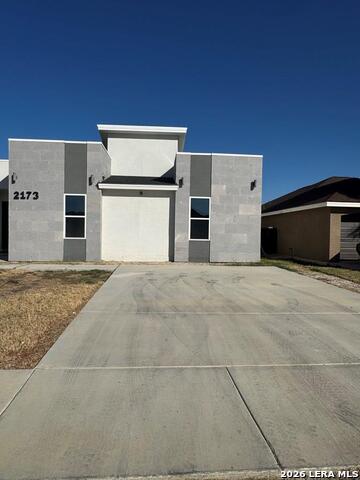 2173 Fox Borough Dr Property Photo 3