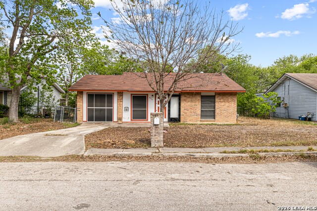 4334 Hickory Hill Dr Property Photo 4