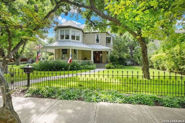 402 Madison Property Photo 1