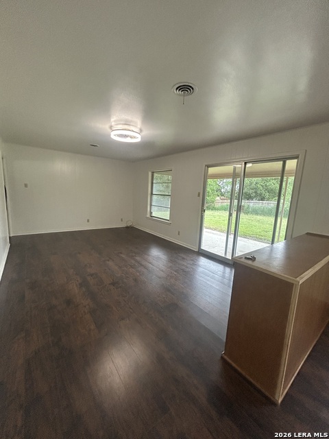 110 Northaven Property Photo 5
