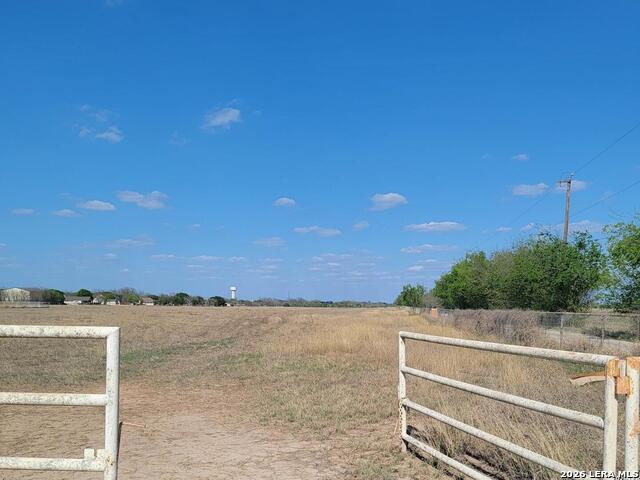 12384 Schaefer Rd Property Photo 3