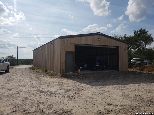 5681 Fm 1021 Property Photo 3