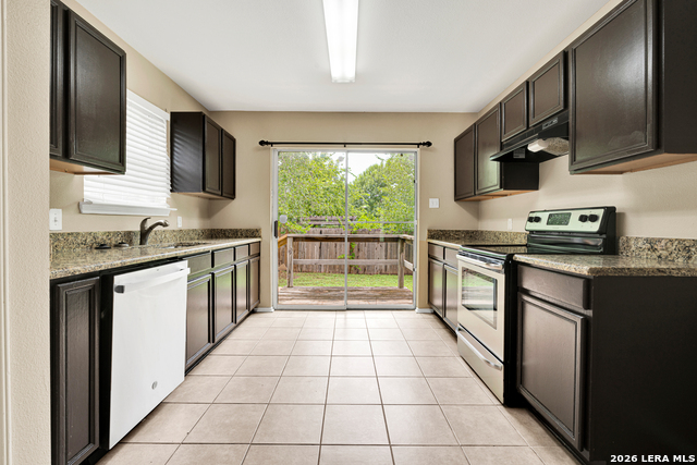 8711 Shaenwest Property Photo 5