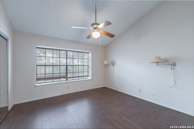 11815 Vance Jackson Property Photo 4