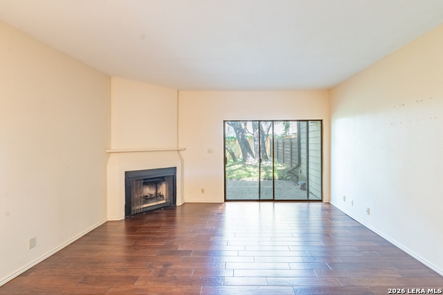 11815 Vance Jackson Property Photo 10