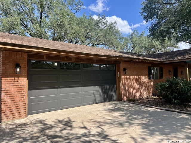 902 Oakridge Dr Property Photo 4