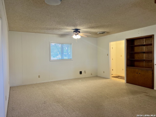 902 Oakridge Dr Property Photo 16