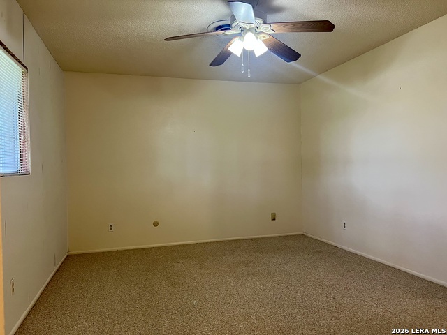 902 Oakridge Dr Property Photo 21