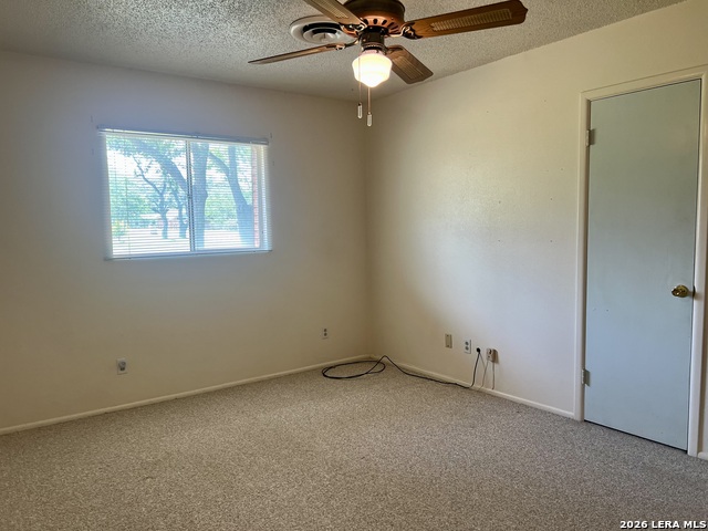 902 Oakridge Dr Property Photo 26
