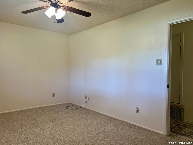 902 Oakridge Dr Property Photo 30
