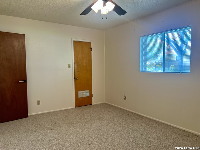 902 Oakridge Dr Property Photo 31
