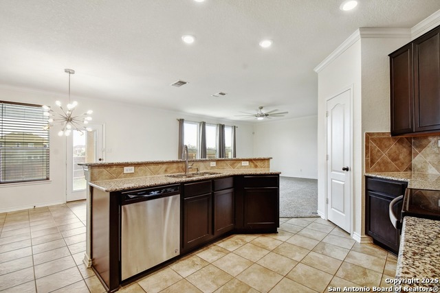 3302 Uresti Flds Property Photo 9
