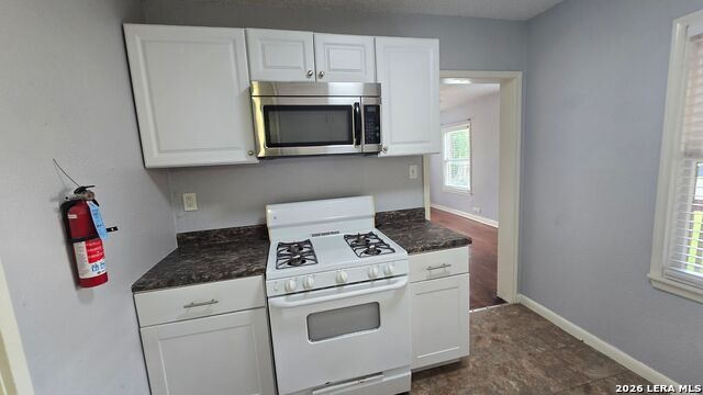 504 Elmhurst Ave Property Photo 8