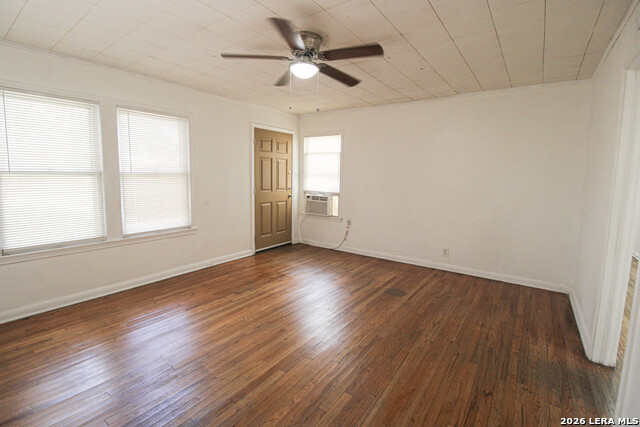 306 Overhill Property Photo 5