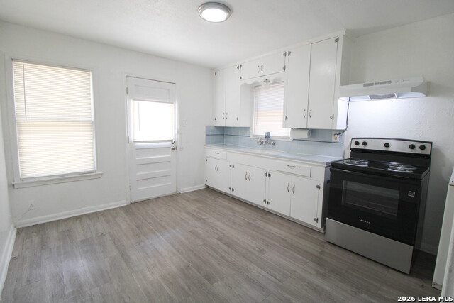 306 Overhill Property Photo 6
