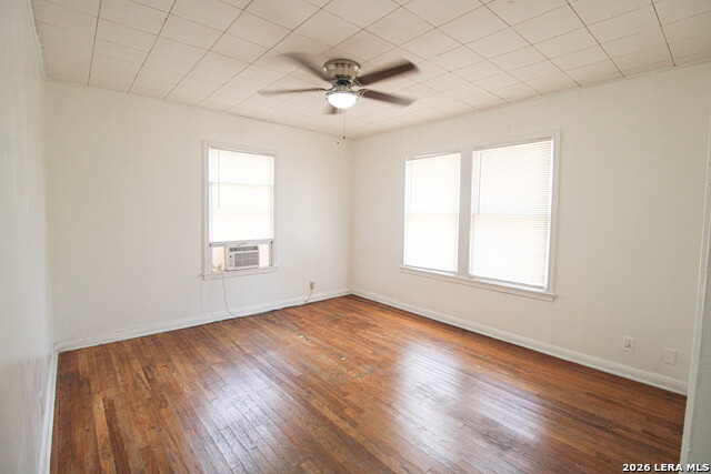 306 Overhill Property Photo 9