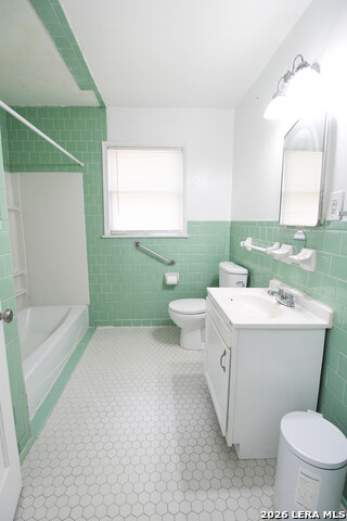 306 Overhill Property Photo 14