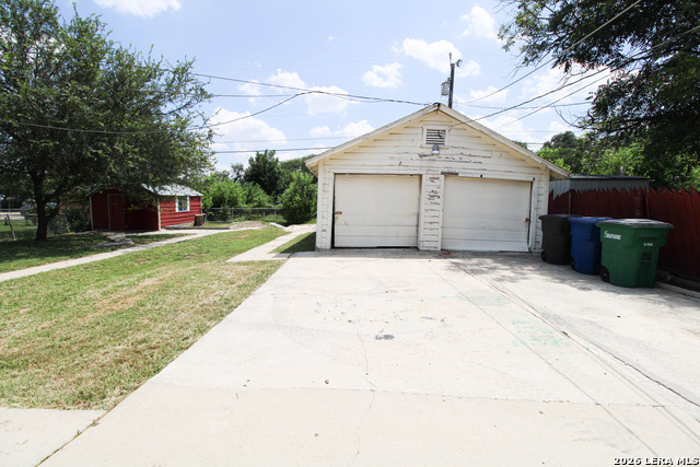 306 Overhill Property Photo 21