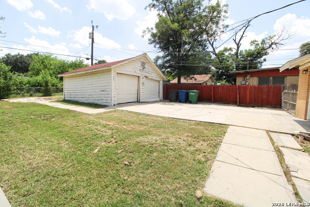 306 Overhill Property Photo 22