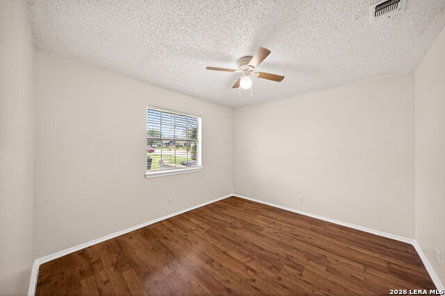 208 Bexar Dr Property Photo 20