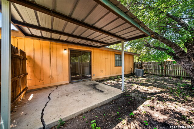 208 Bexar Dr Property Photo 26