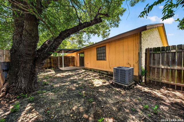 208 Bexar Dr Property Photo 27