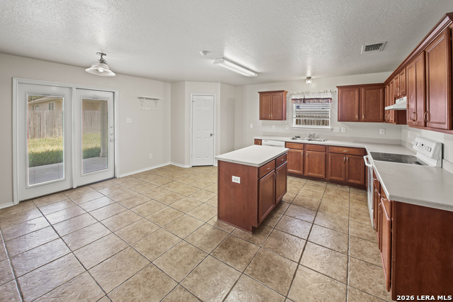 2127 Red Rock Crossing Property Photo 1