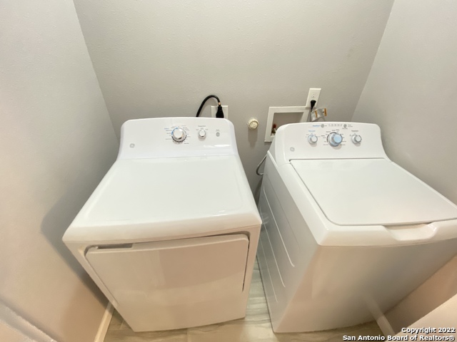 228 Lotus Ave Property Photo 6