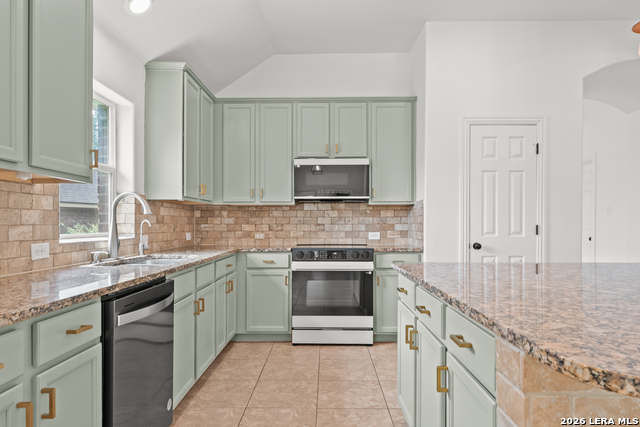 2747 Trinity Glade Property Photo 12