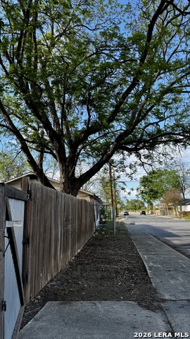 300 Queretaro St Property Photo 4