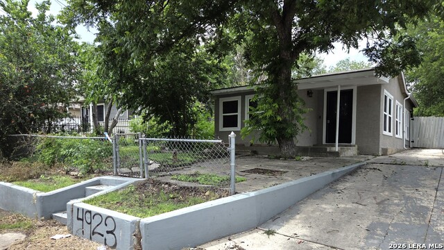 4923 BLESSING ST Property Photo 1