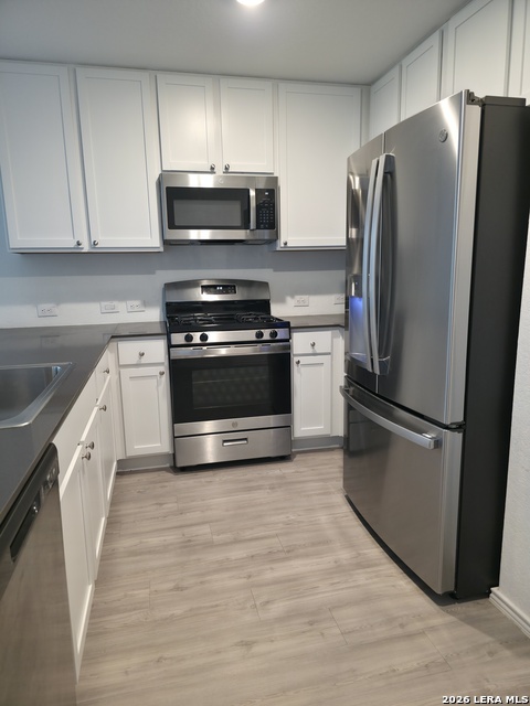 20438 Onyx Ring Property Photo 5