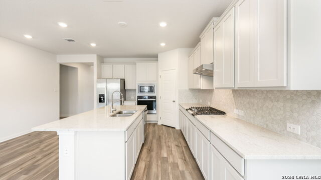 10226 Juniper Oaks Property Photo 6
