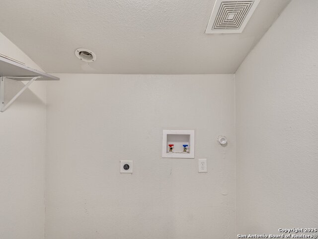 100 Lorenz Rd Property Photo 10