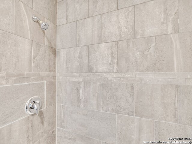 100 Lorenz Rd Property Photo 27