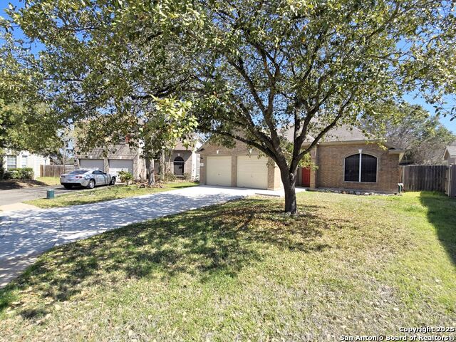 2119 Hidden Mdw Property Photo 2