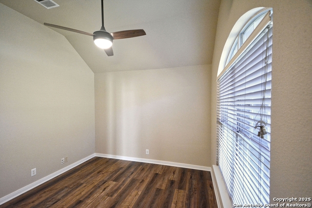 2119 Hidden Mdw Property Photo 11