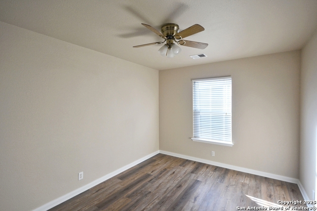 2119 Hidden Mdw Property Photo 13