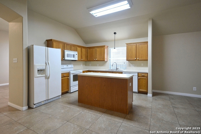 2119 Hidden Mdw Property Photo 21