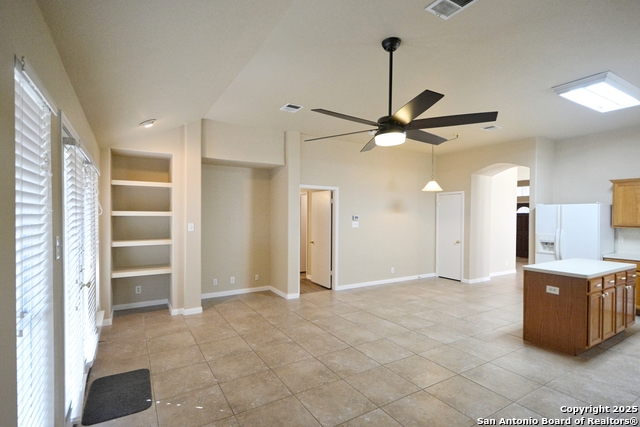 2119 Hidden Mdw Property Photo 27
